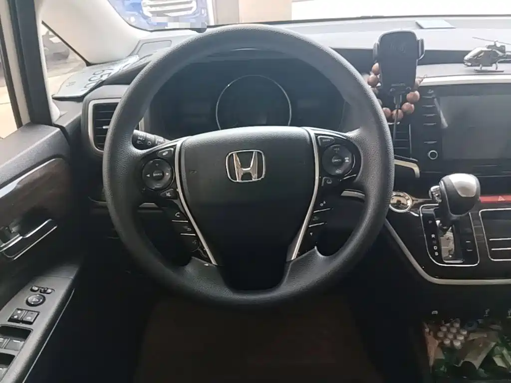 Honda Odyssey 2021 — фото 11