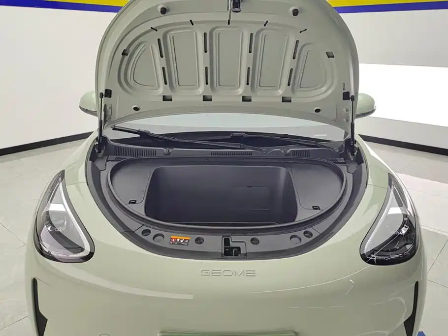 Geely Galaxy Starwish 2025 — фото 10