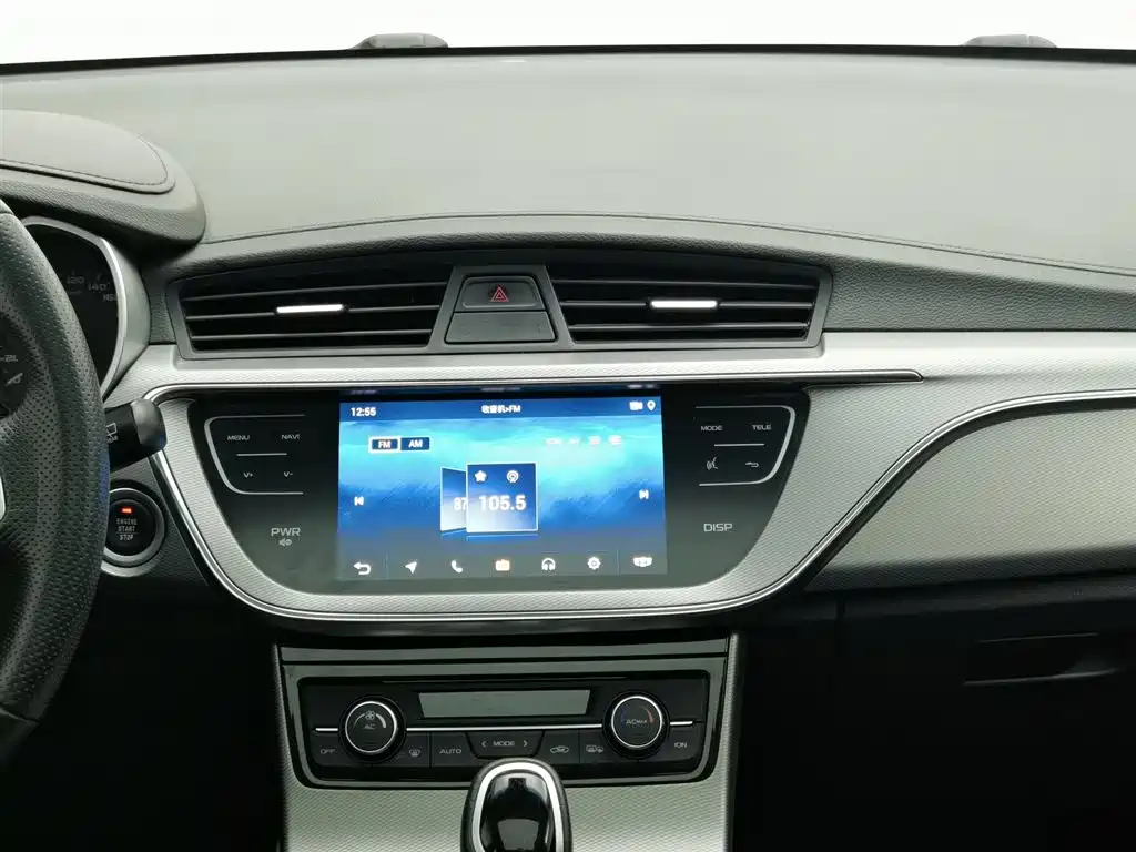 Geely Emgrand GS 2018 — фото 12