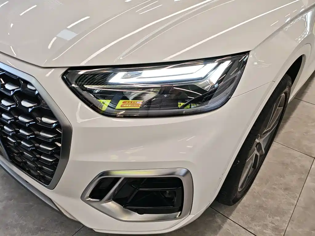 Audi Q5L Sportback 2022 — фото 19