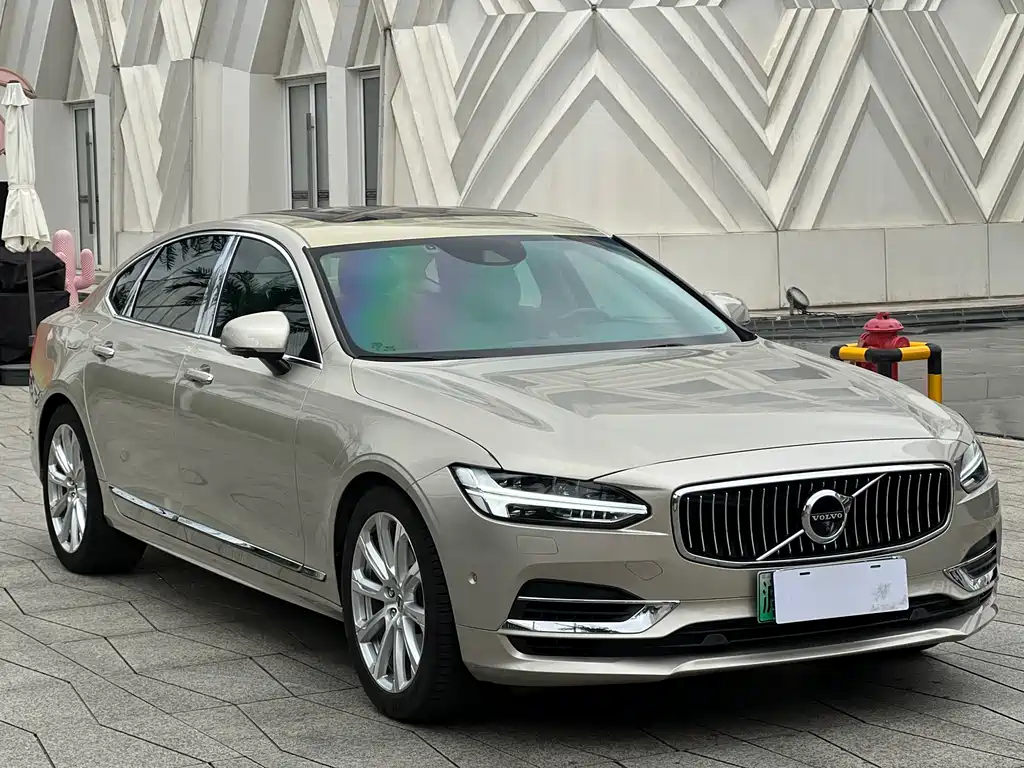 Volvo S90 PHEV 2019 — фото 3