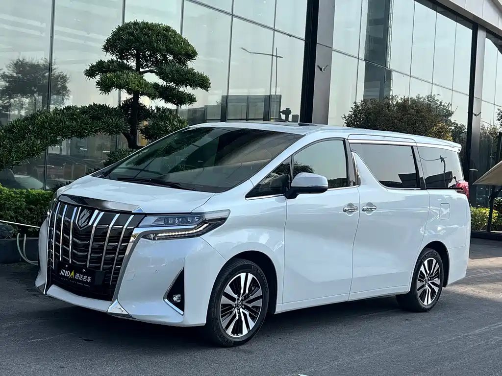 Toyota Alphard 2018 — фото 1