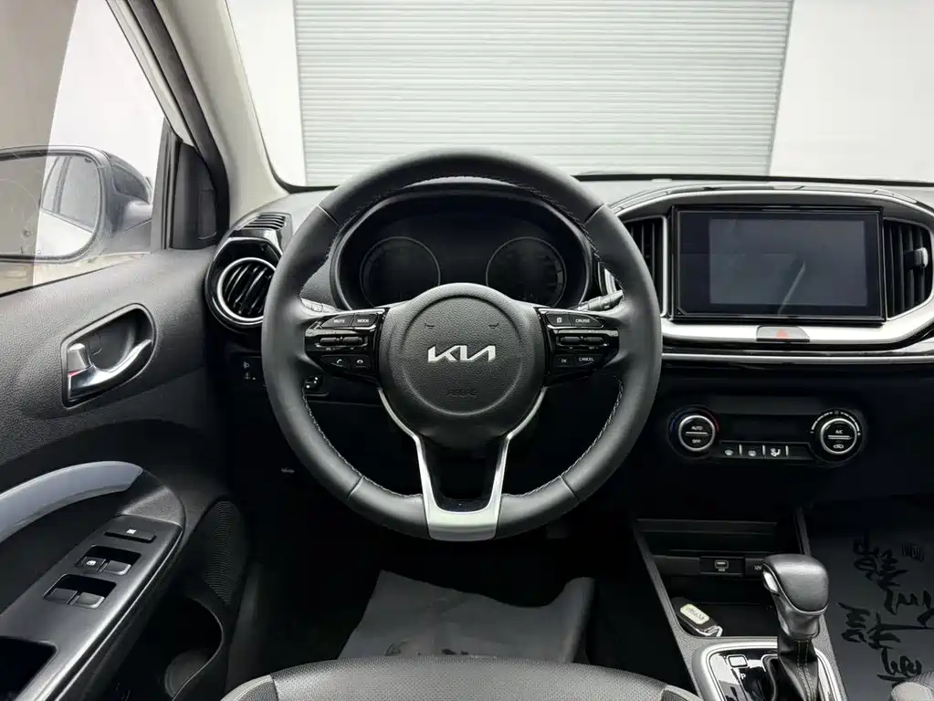 Kia KX1 2021 — фото 11