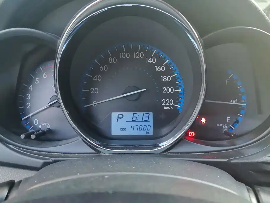 Toyota Vios 2017 — фото 14
