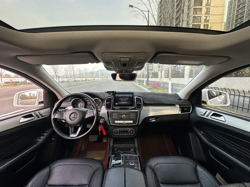 Mercedes-Benz GLE Coupe 2017 — фото 9