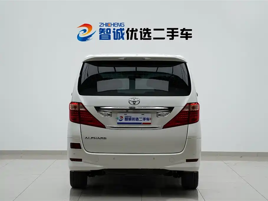 Toyota Alphard 2011 — фото 4