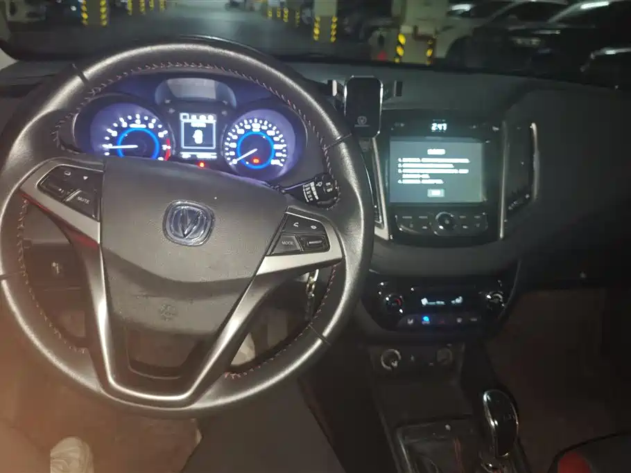 Changan Eado XT 2016 — фото 12