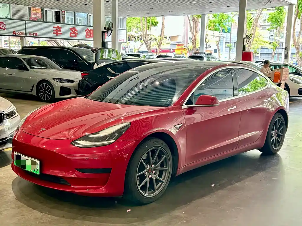 Tesla Model 3 2020 — фото 1