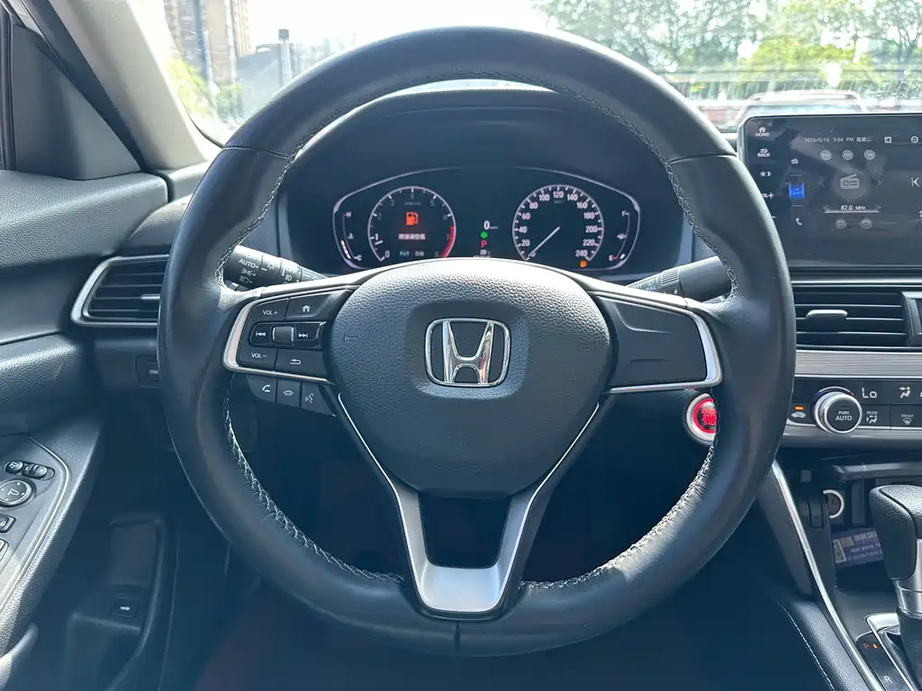 Honda Accord 2022 — фото 19
