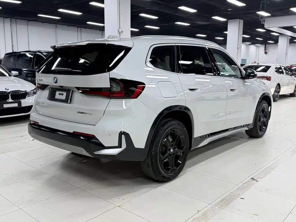 BMW X1 2023 — фото 4