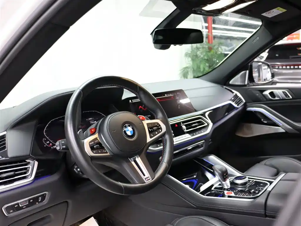 BMW X6 M 2022 — фото 8