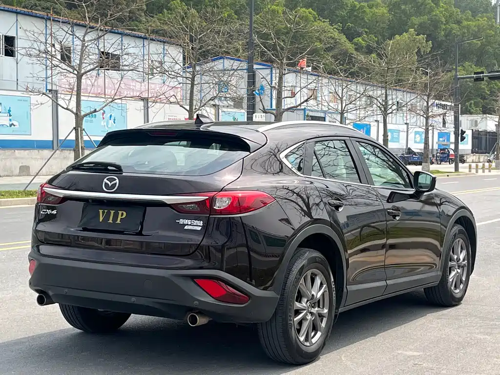 Mazda CX-4 2018 — фото 7