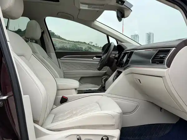 Volkswagen Viloran 2021