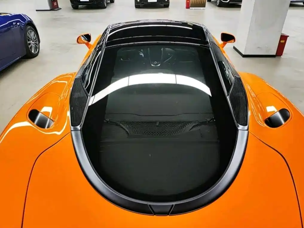 McLaren GT 2022 — фото 12
