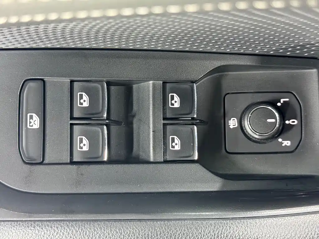 Skoda Octavia 2022 — фото 15