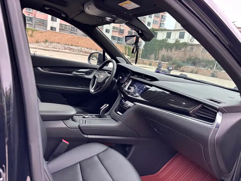 Cadillac XT6 2021 — фото 13