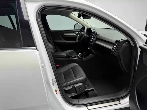 Volvo XC40 2022