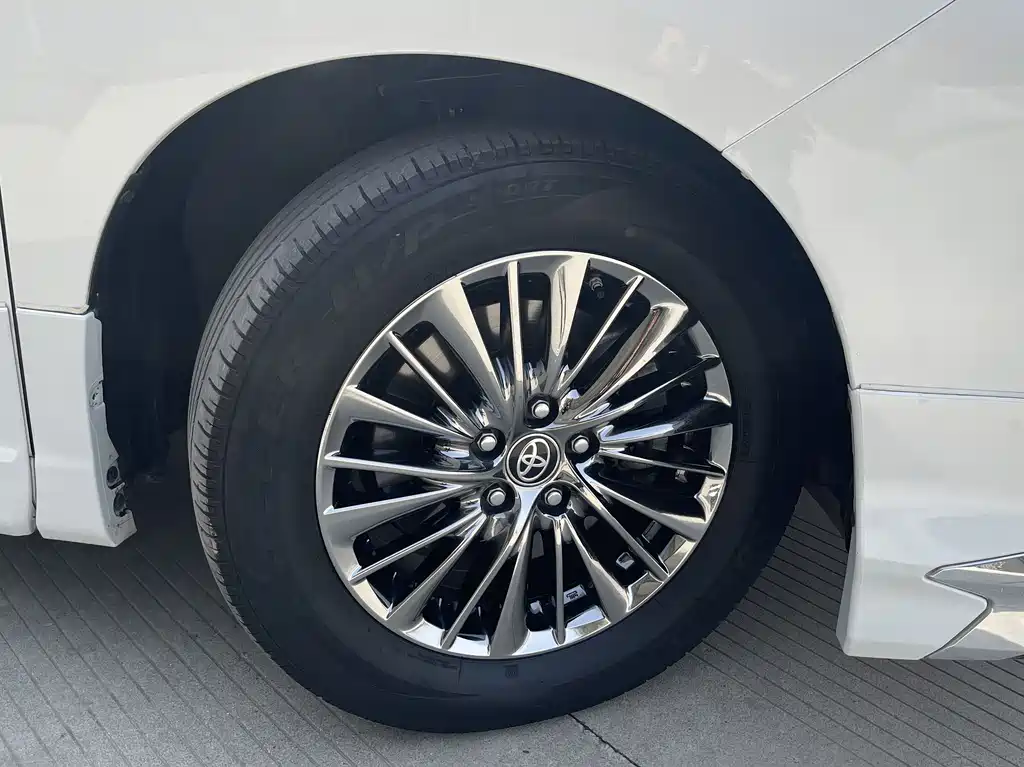 Toyota Alphard 2021 — фото 12
