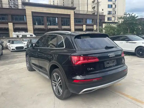 Audi Q5L 2019