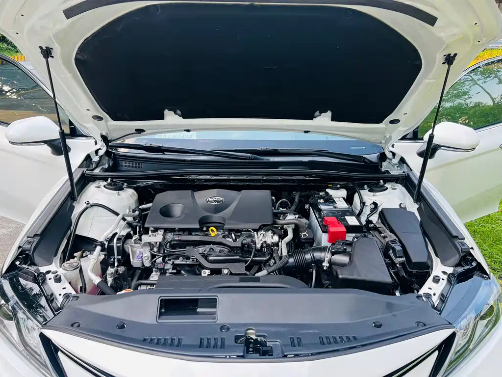 Toyota Camry 2021 — фото 19