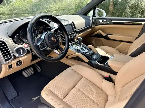 Porsche Cayenne 2015