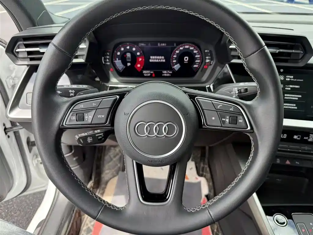 Audi A3 2023 — фото 14