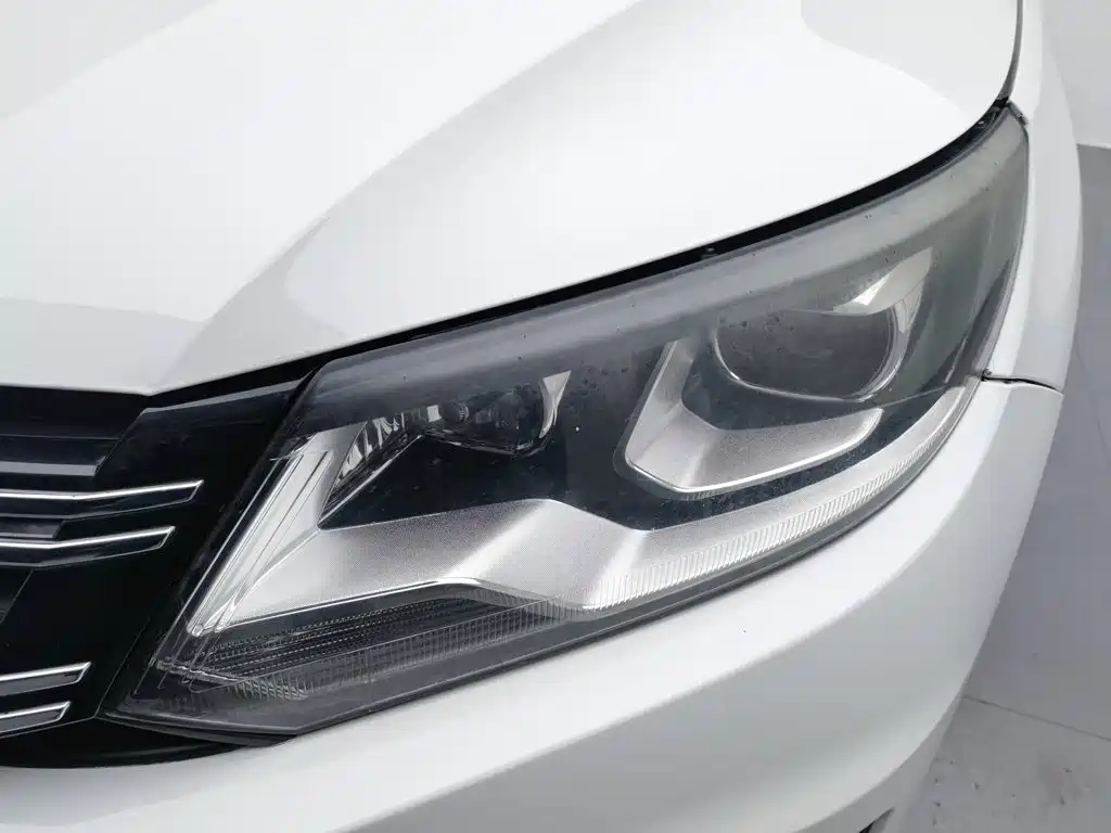 Volkswagen Tiguan 2017 — фото 7
