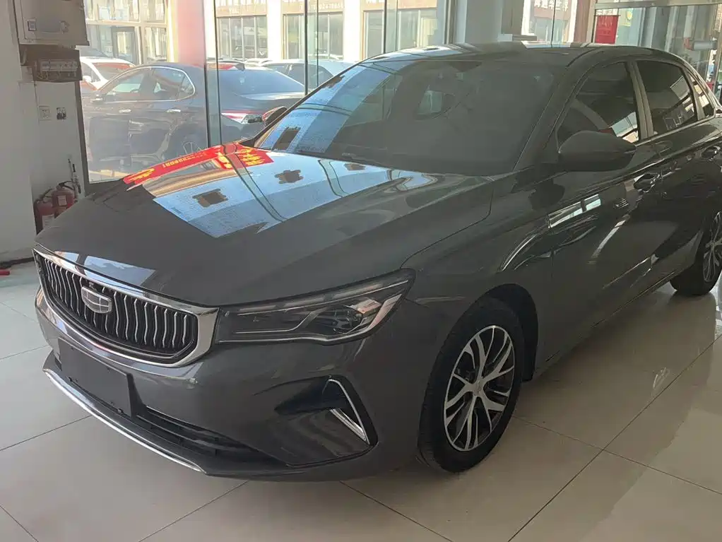 Geely Emgrand 2024
