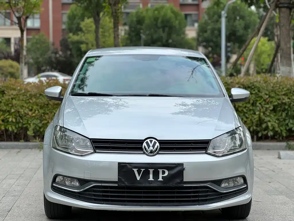 Volkswagen Polo 2015 — фото 2