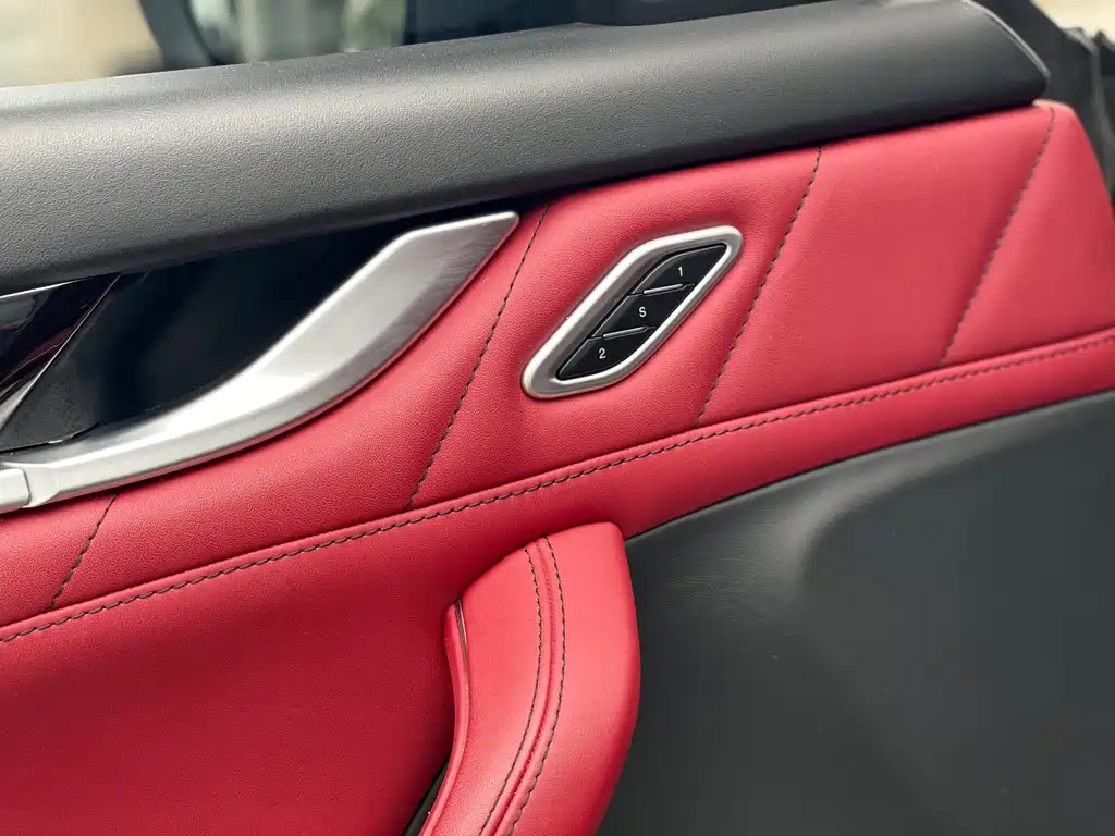 Maserati Levante 2021 — фото 33