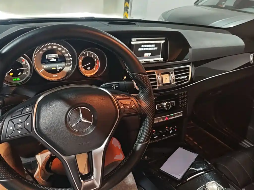 Mercedes-Benz E-Class 2014 — фото 10