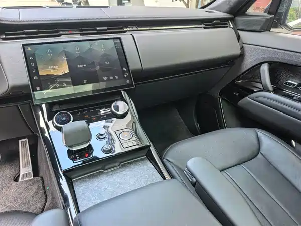 Land Rover Range Rover Sport New Energy 2025