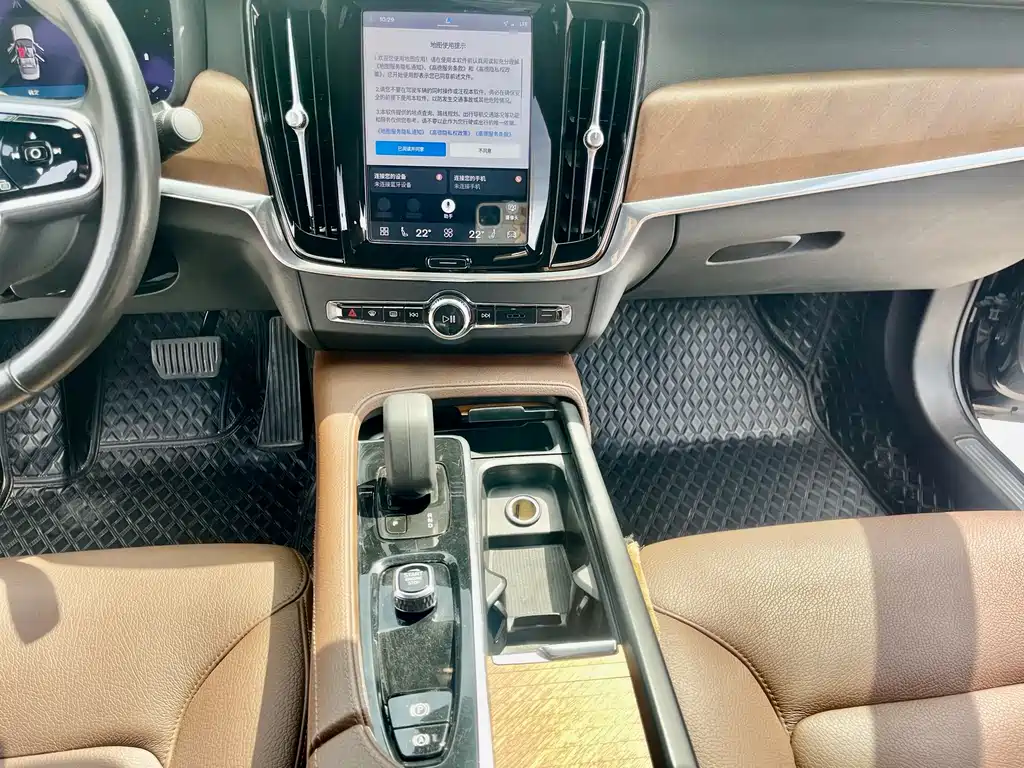 Volvo S90 2022 — фото 11