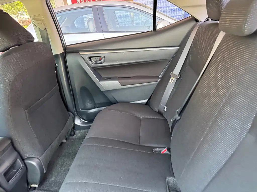 Toyota Corolla 2019 — фото 13