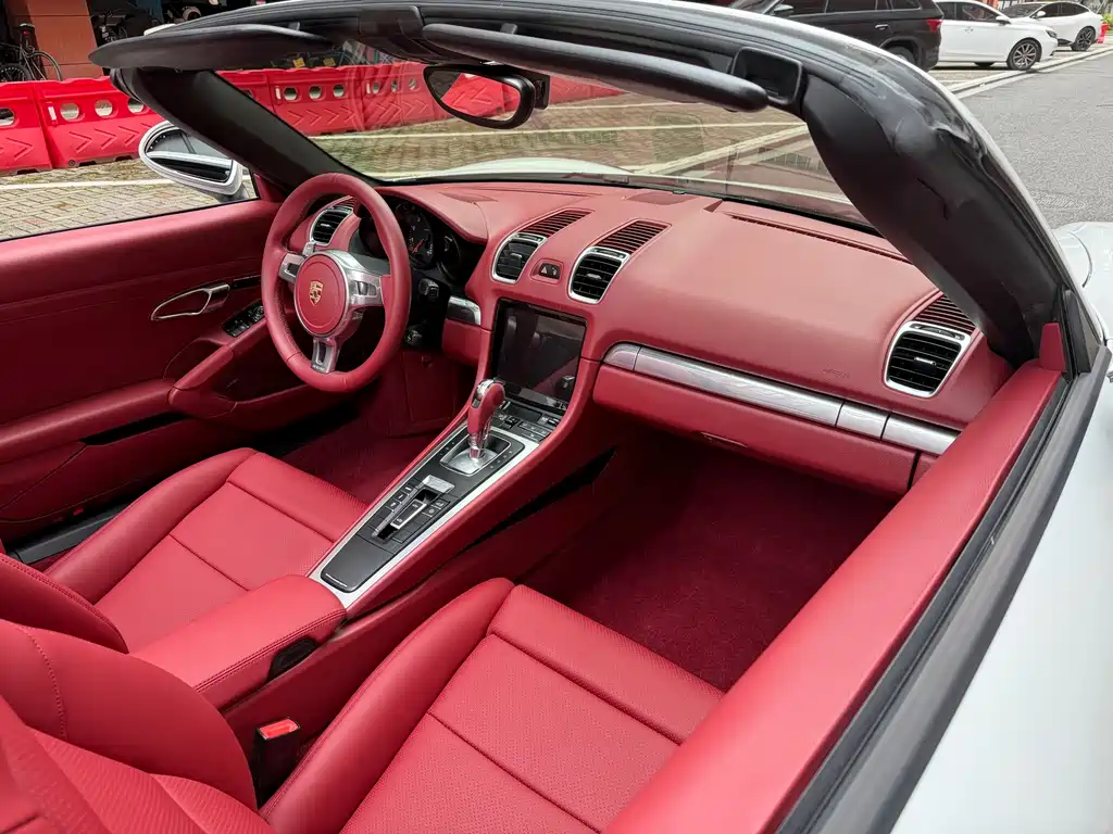 Porsche Boxster 2016 — фото 26