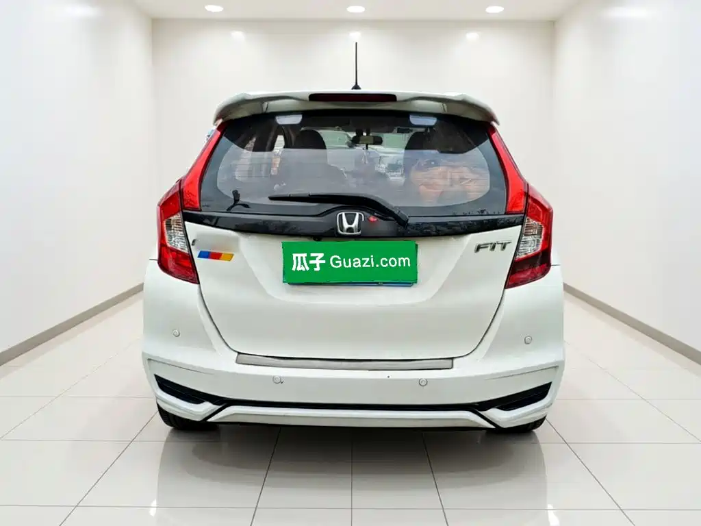 Honda Fit 2018 — фото 3