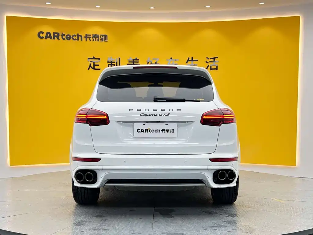 Porsche Cayenne 2017 — фото 19