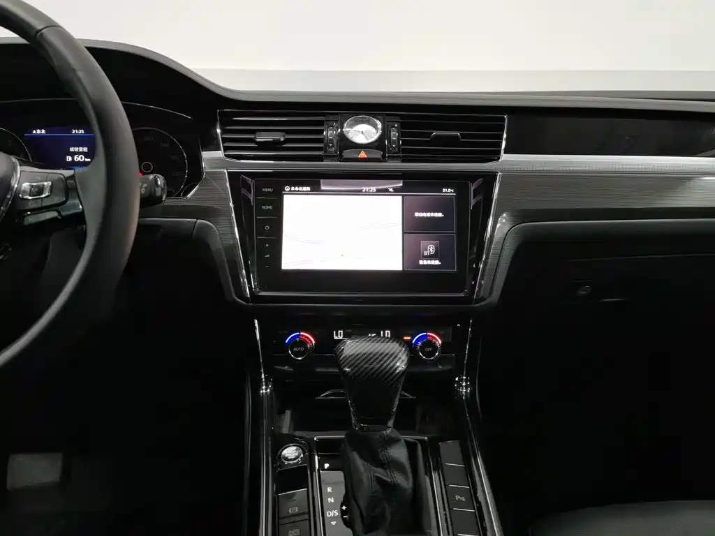 Volkswagen Phideon 2020 — фото 12