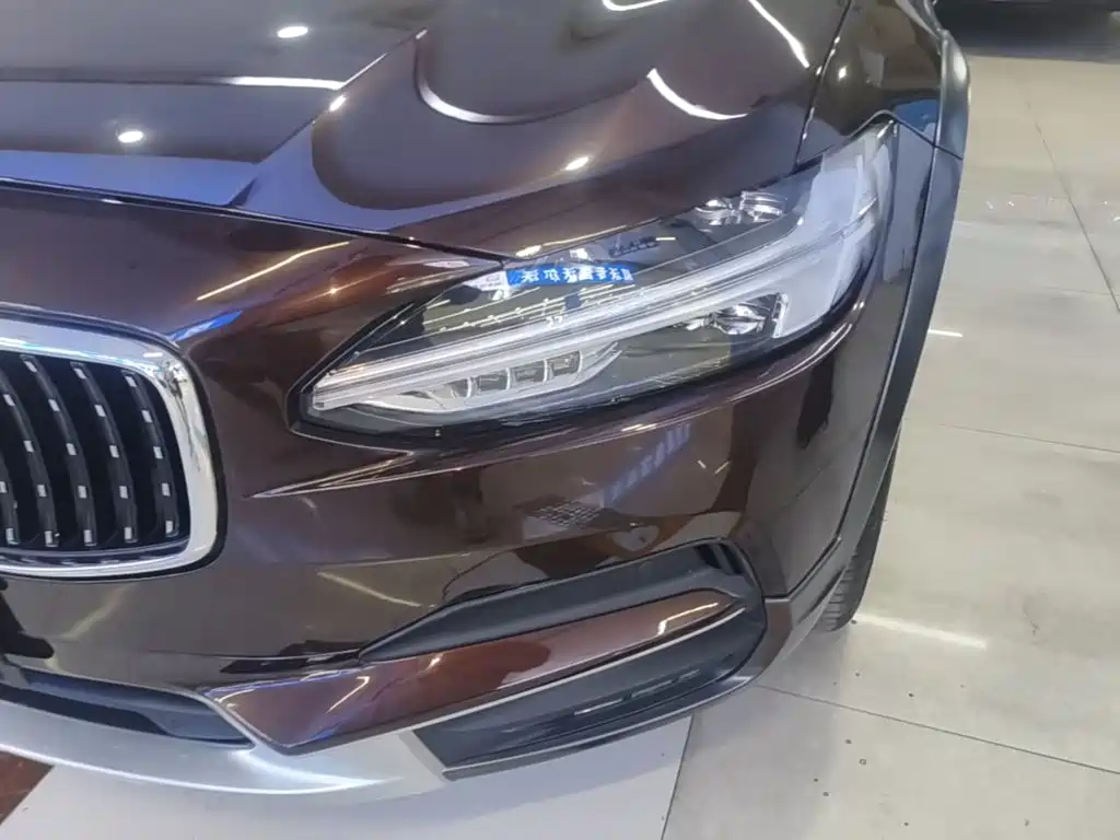 Volvo V90 2019 — фото 24