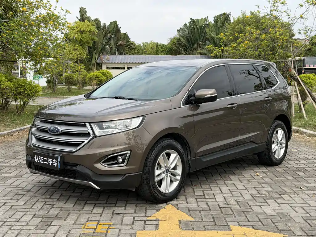 Ford Edge 2016 — фото 1