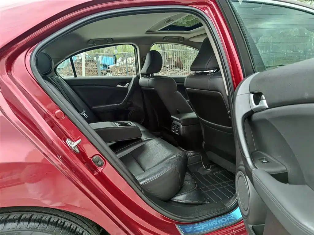 Honda Spirior 2014 — фото 11