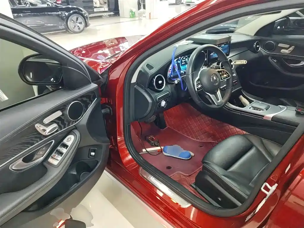 Mercedes-Benz C-Class 2019 — фото 16