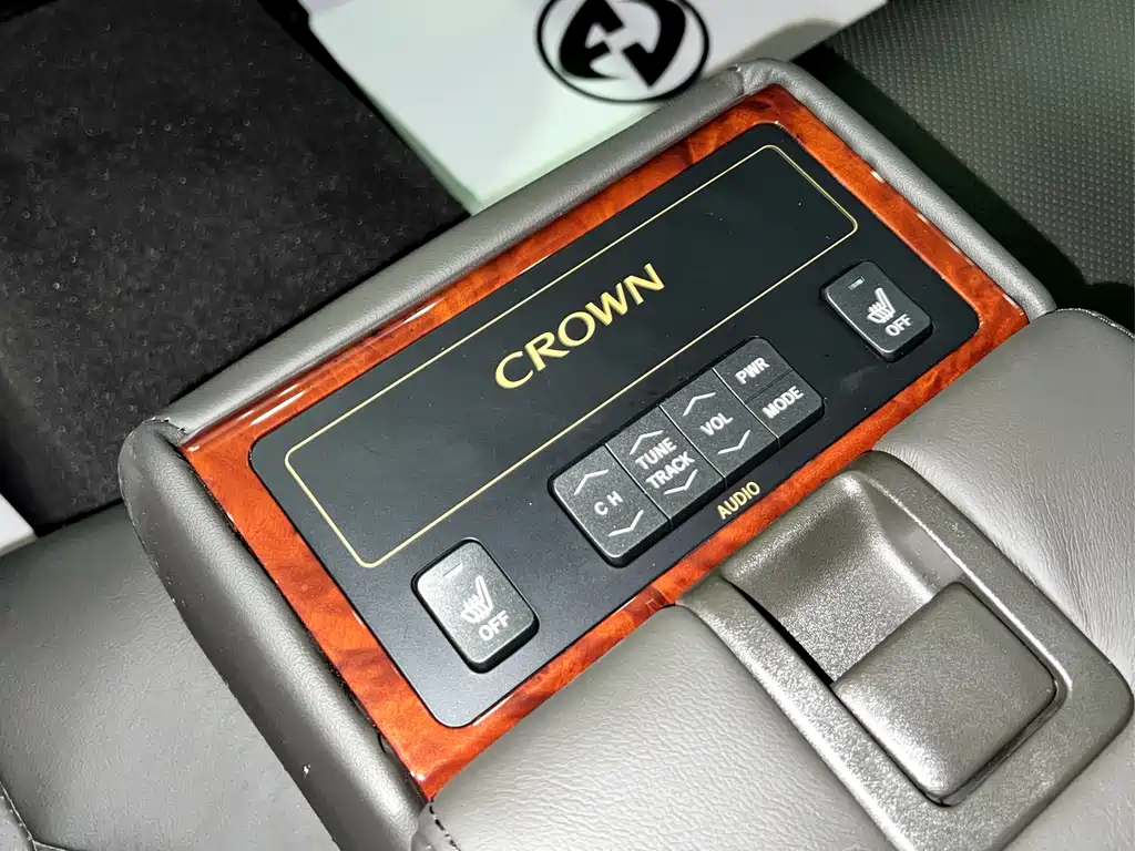 Toyota Crown 2014 — фото 14