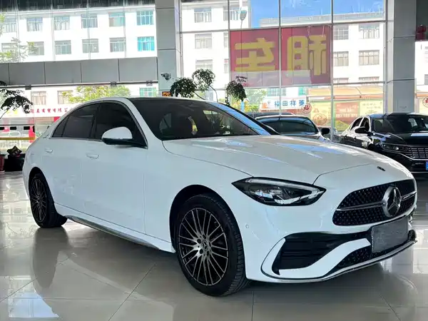 Mercedes-Benz C-Class 2025