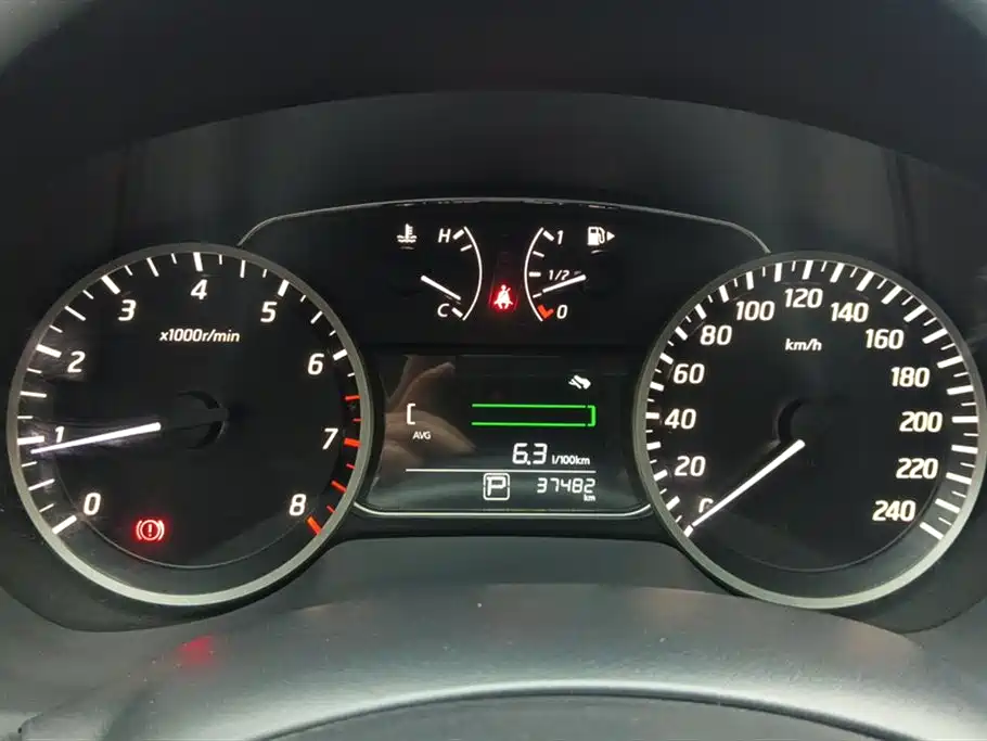 Nissan Sylphy 2017 — фото 14
