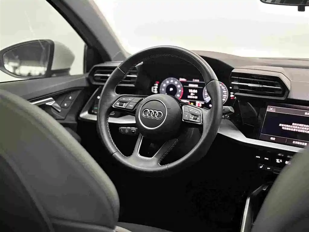 Audi A3 2022 — фото 13
