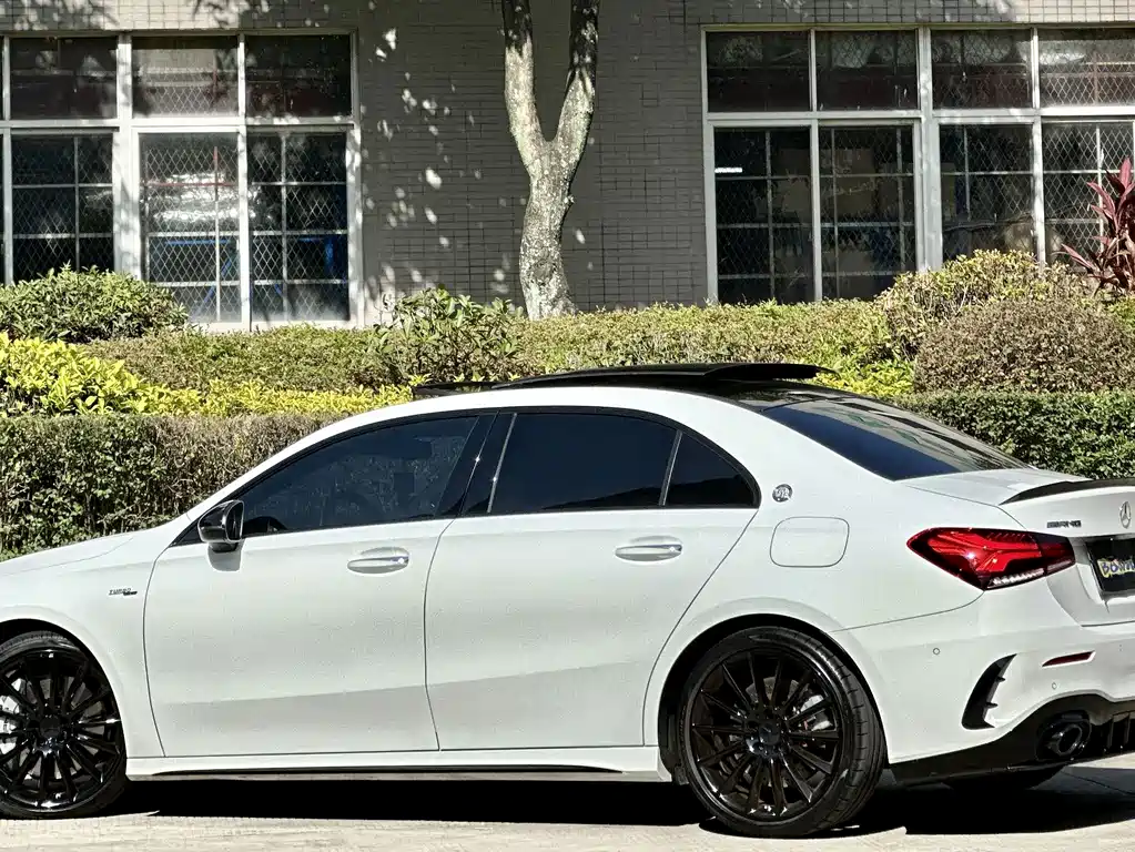 Mercedes-Benz A-Class AMG 2023 — фото 9