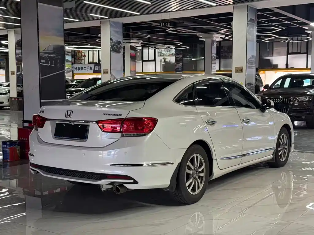 Honda Spirior 2017 — фото 4