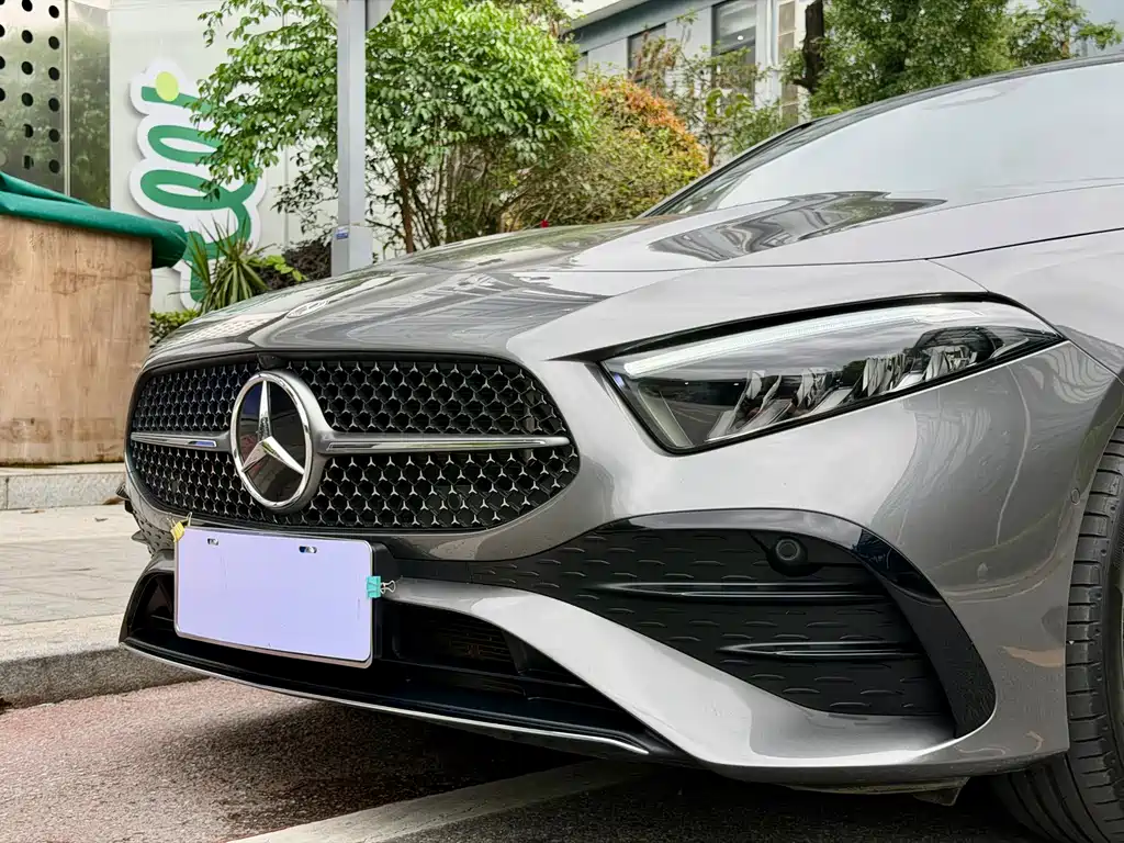 Mercedes-Benz A-Class 2024 — фото 4