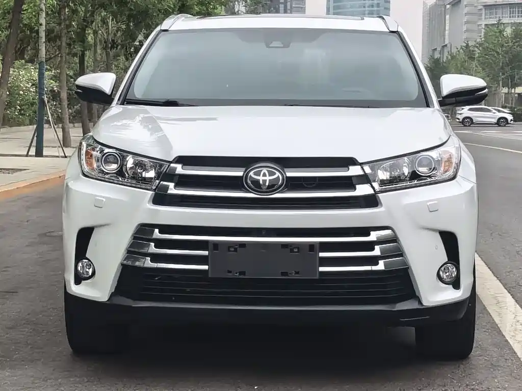 Toyota Highlander 2020 — фото 2